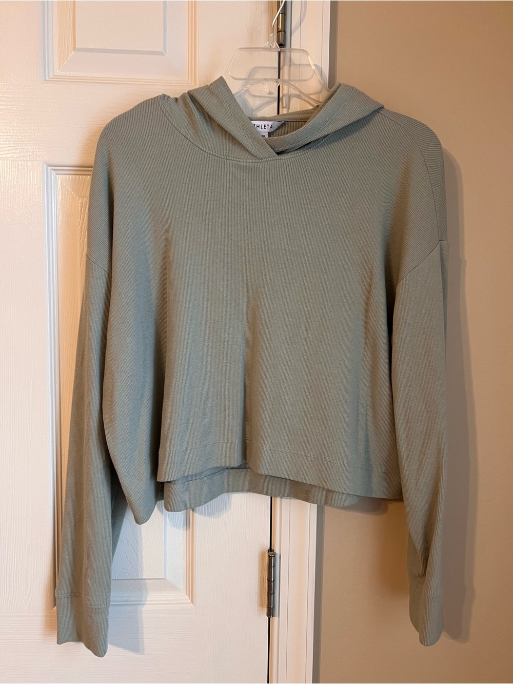 Athleta Women’s Pullover Cropped Lightweight Hoodie Size Small Sage Green